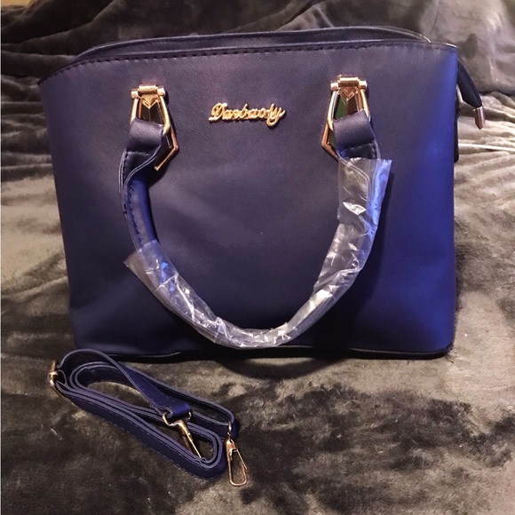 Dark blue Danbaoly purse with 18kt gold plated necklace and Hematite earrings - Picture 10 of 10